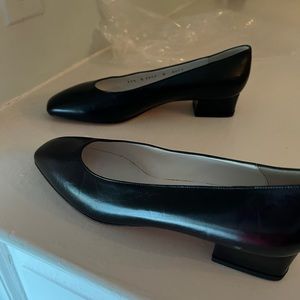Brand new Bruno Magli shoes. Black leather. Size 37 1/2. Never worn. Low heel.